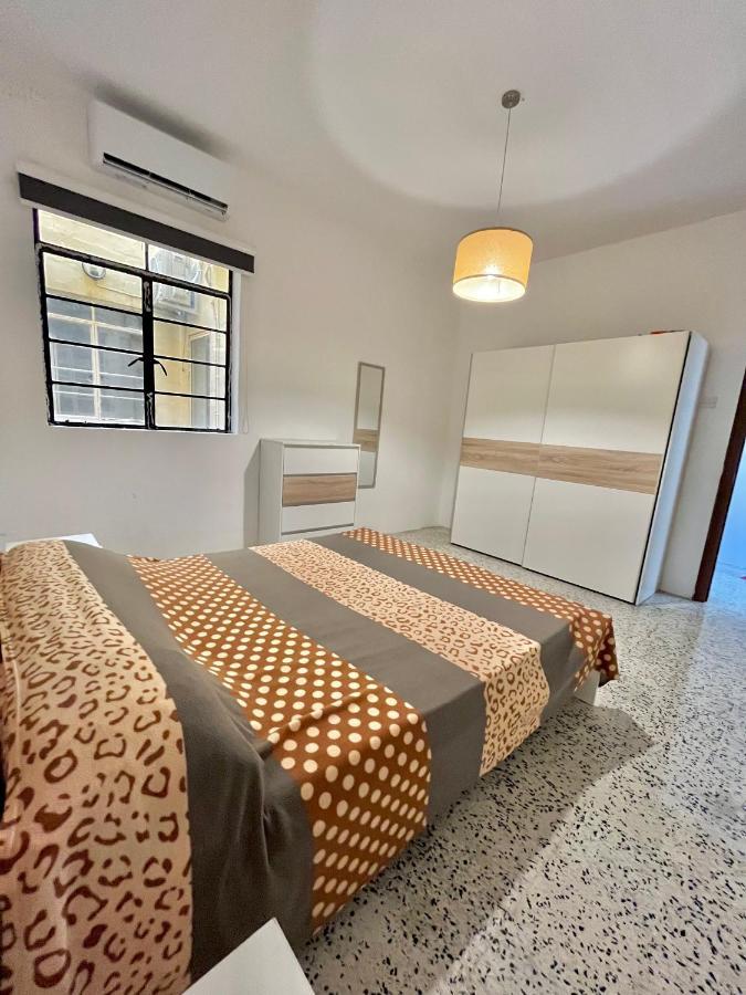 Camag Apartment - Very Close To Airport Birżebbuġa Exteriér fotografie
