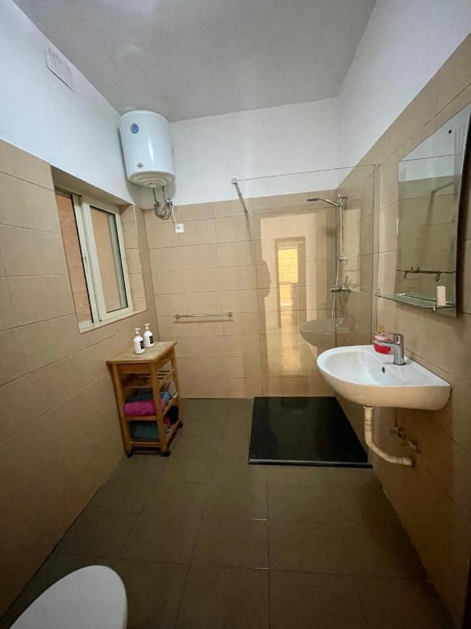 Camag Apartment - Very Close To Airport Birżebbuġa Exteriér fotografie